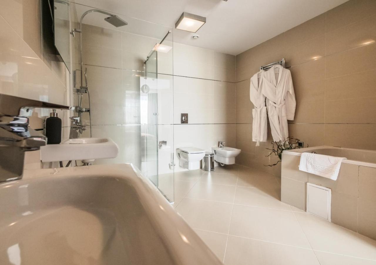 Apartment Penthouse B44 *